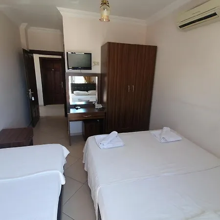 Hotel Gloria Tibi 2*