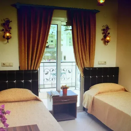 Gloria Tibi Hotell 2*