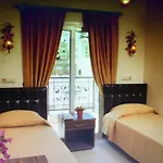Gloria Tibi Hotel 2*