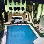 Gloria Tibi Hotel