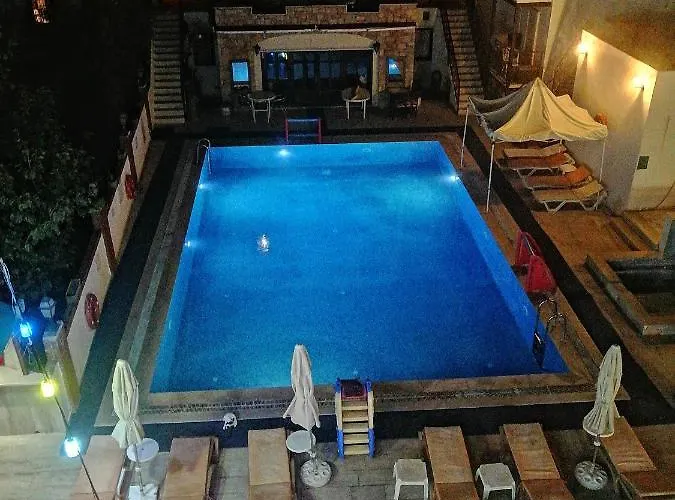 Hotel Gloria Tibi 2*